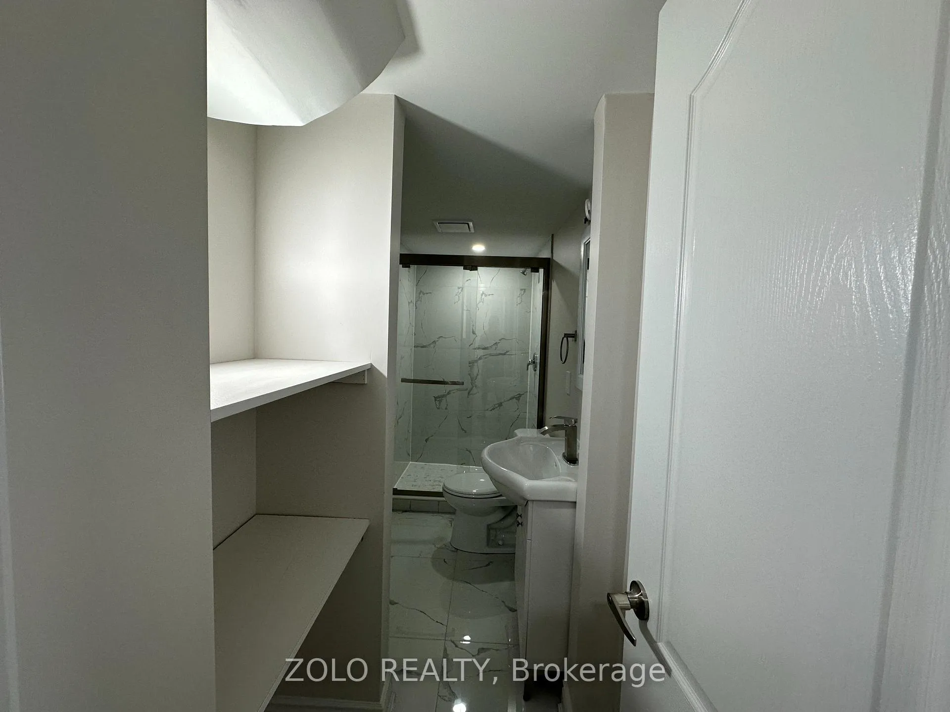 Photo 10 of 24 Wildhorse Lane, Brampton, Sandringham-Wellington — HOMEH