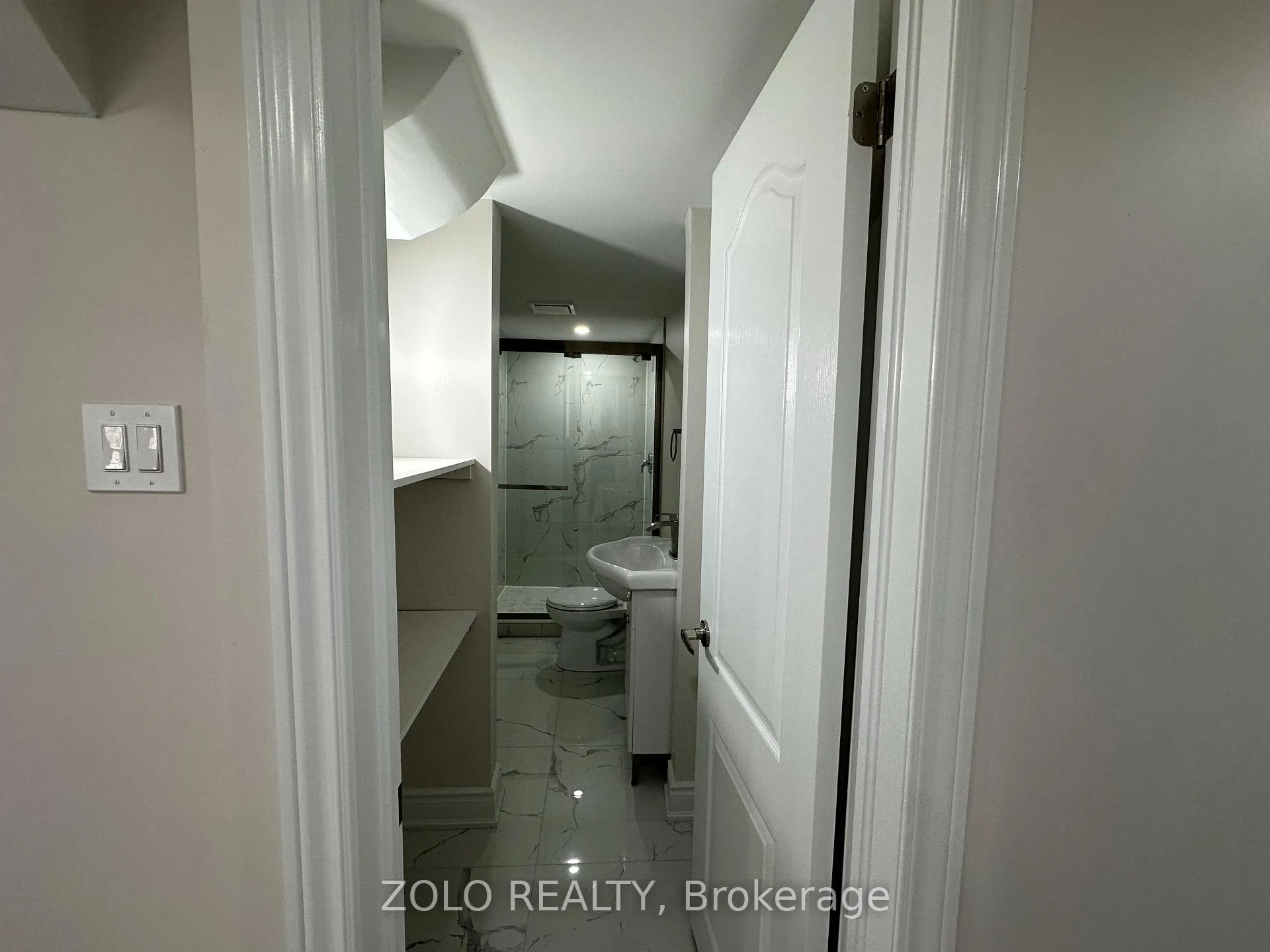Photo 11 of 24 Wildhorse Lane, Brampton, Sandringham-Wellington — HOMEH