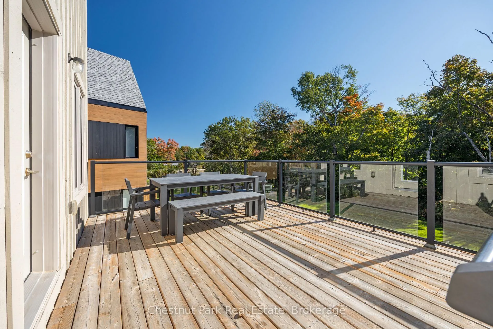 Photo 4 of 45 Rockmount Crescent, Gravenhurst, Muskoka (S) — HOMEH