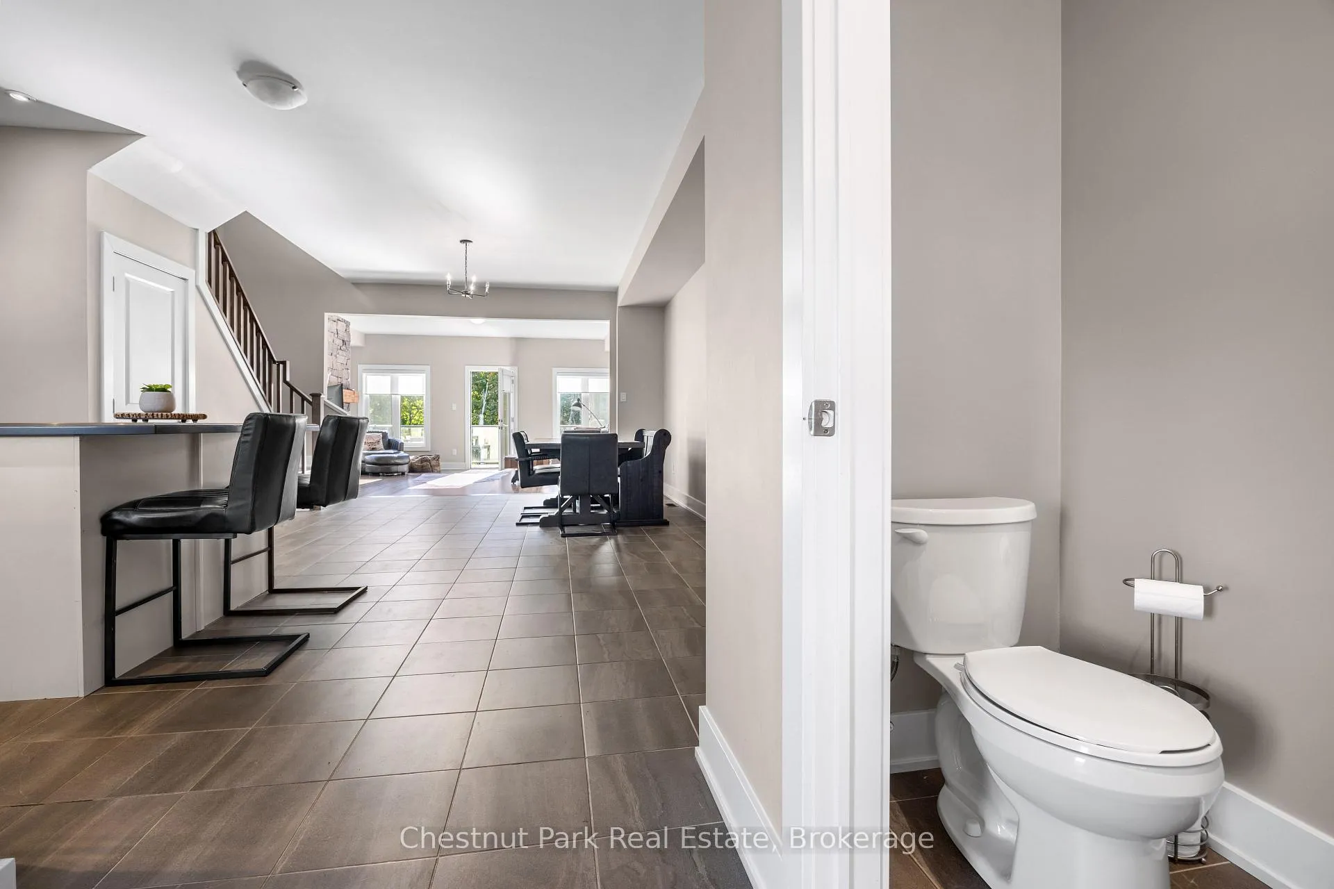 Photo 8 of 45 Rockmount Crescent, Gravenhurst, Muskoka (S) — HOMEH
