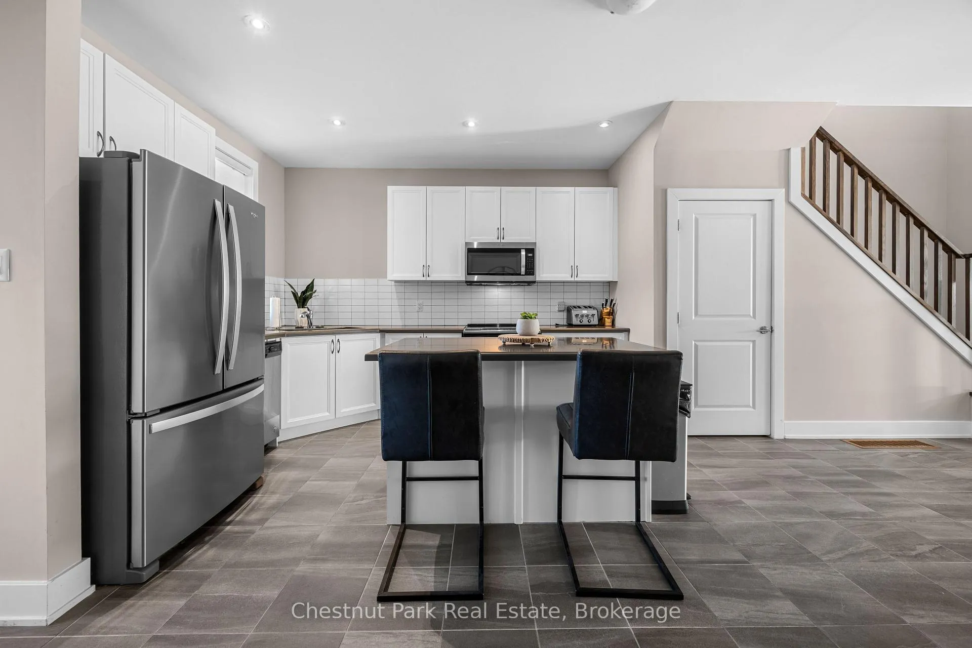 Photo 9 of 45 Rockmount Crescent, Gravenhurst, Muskoka (S) — HOMEH