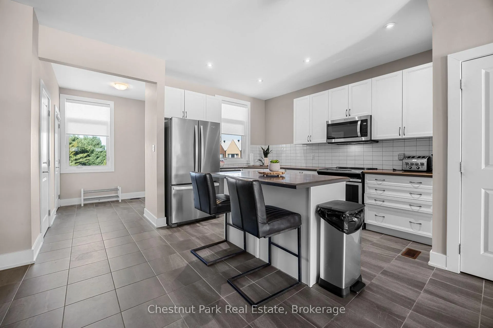 Photo 10 of 45 Rockmount Crescent, Gravenhurst, Muskoka (S) — HOMEH