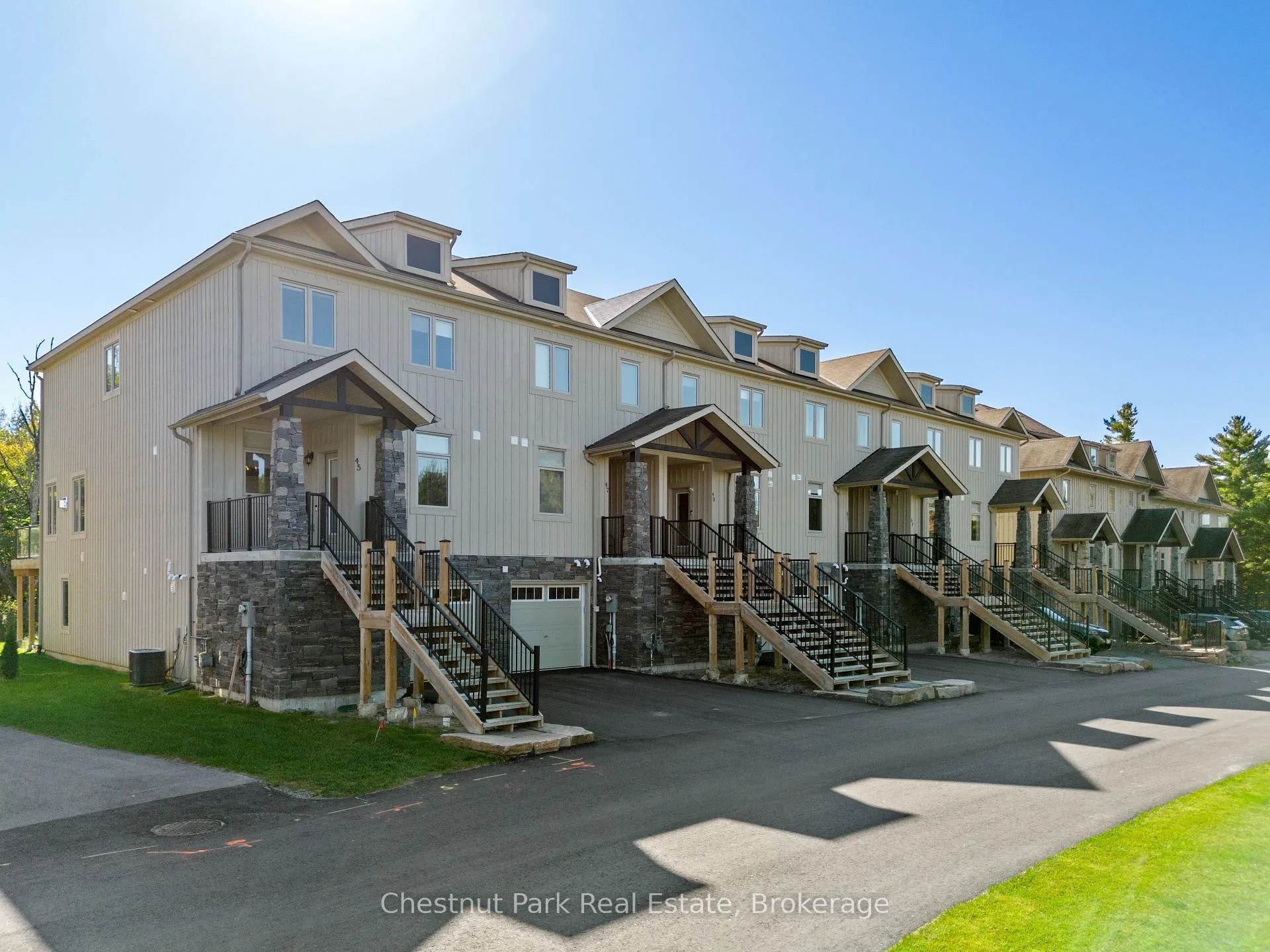 Photo 41 of 45 Rockmount Crescent, Gravenhurst, Muskoka (S) — HOMEH
