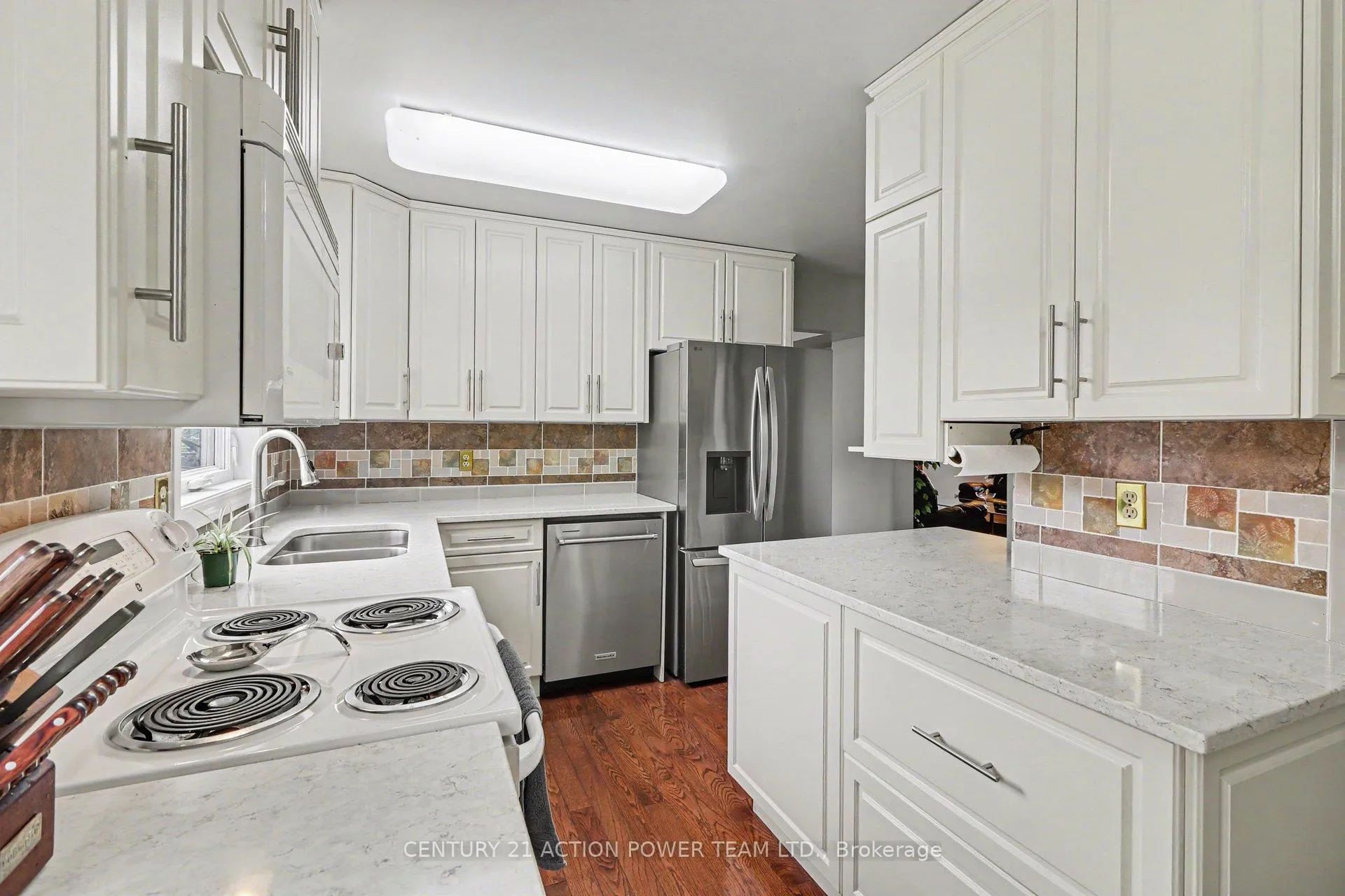 Photo 9 of 1729 Bottriell Way, Ottawa, Fallingbrook/Pineridge — HOMEH