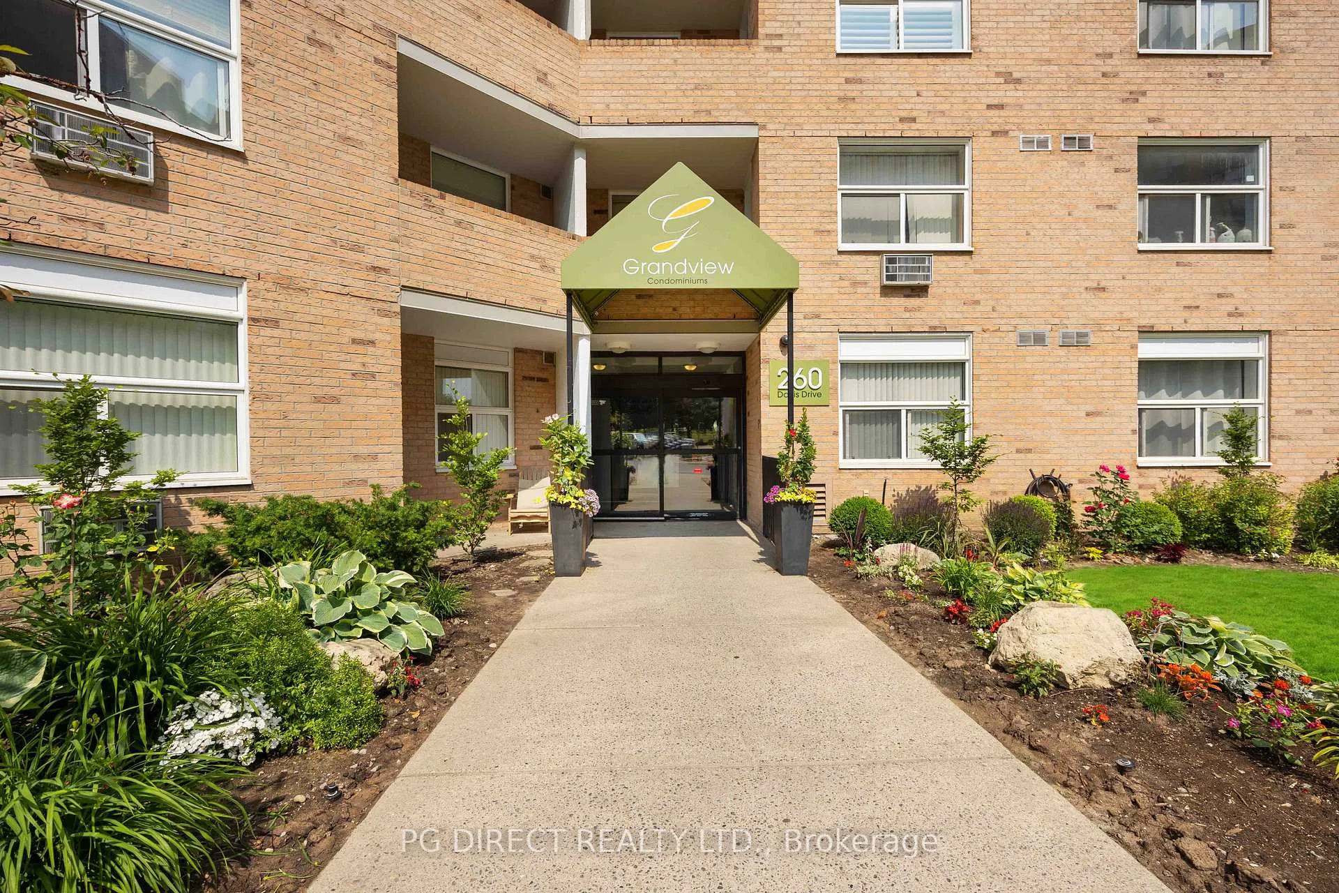 Photo 3 of Unit 407, 260 Davis Drive, Newmarket, Central Newmarket — HOMEH