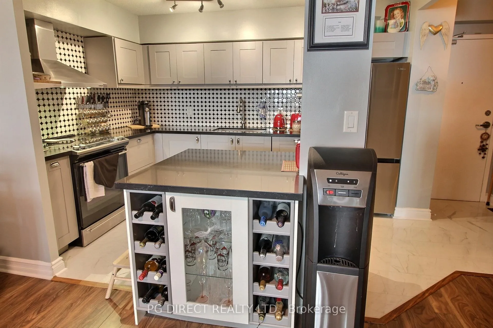Photo 8 of Unit 407, 260 Davis Drive, Newmarket, Central Newmarket — HOMEH