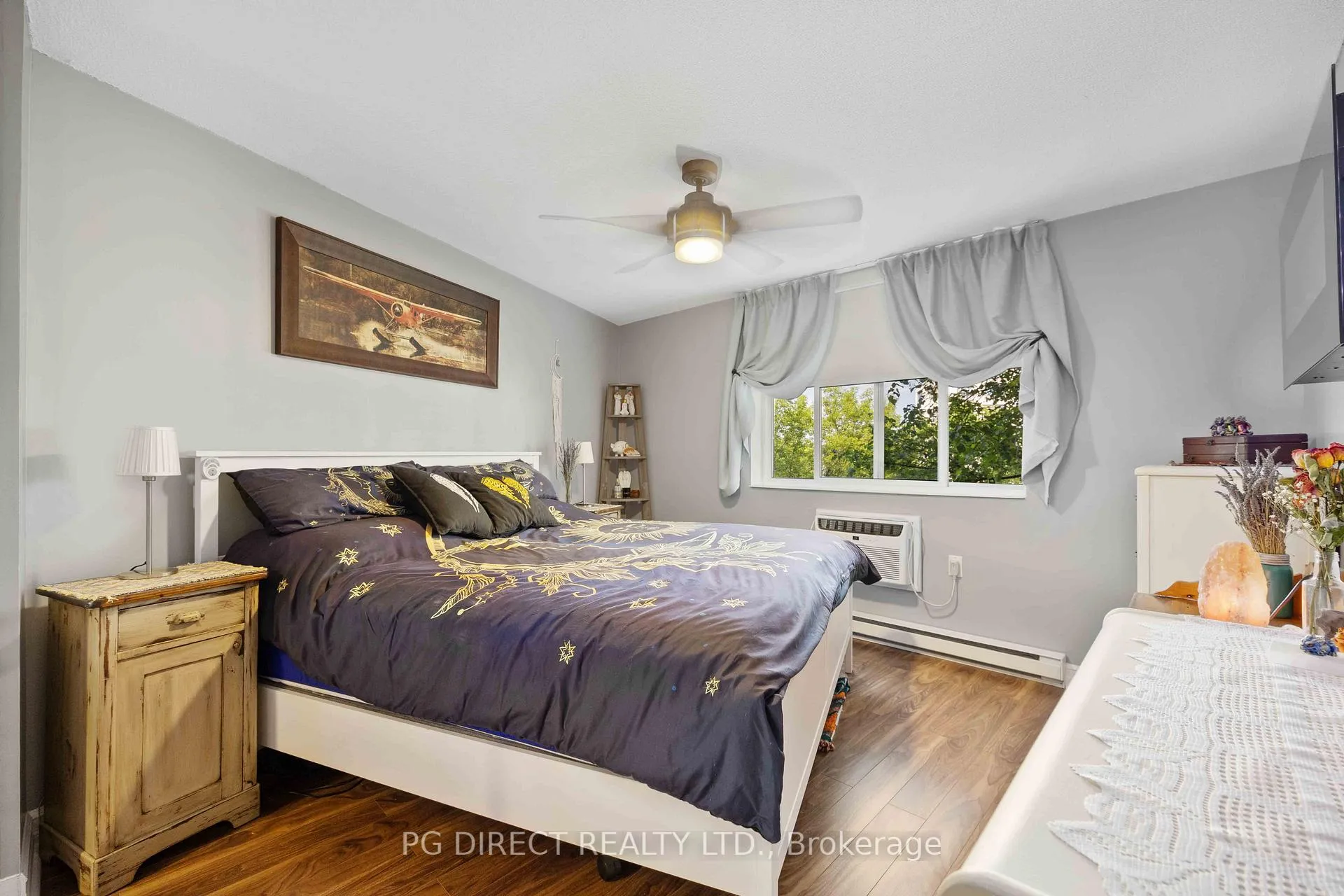 Photo 13 of Unit 407, 260 Davis Drive, Newmarket, Central Newmarket — HOMEH