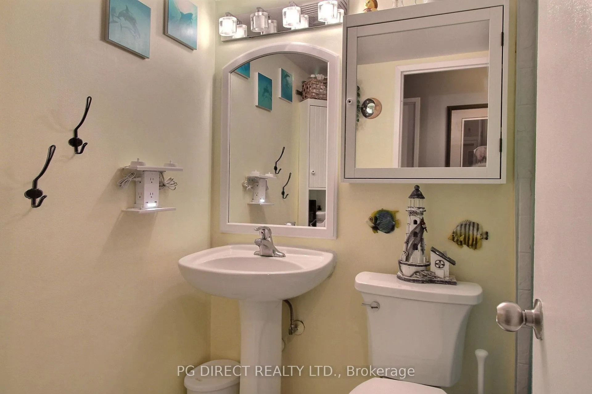 Photo 15 of Unit 407, 260 Davis Drive, Newmarket, Central Newmarket — HOMEH