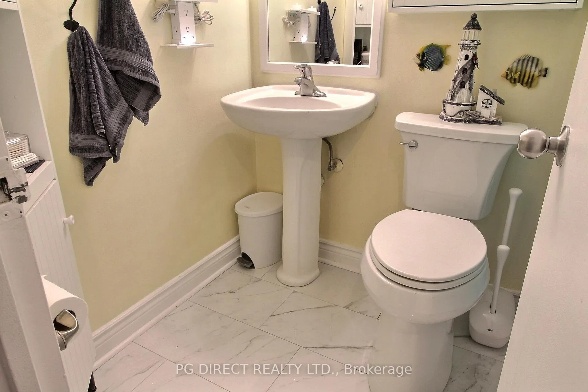 Photo 16 of Unit 407, 260 Davis Drive, Newmarket, Central Newmarket — HOMEH