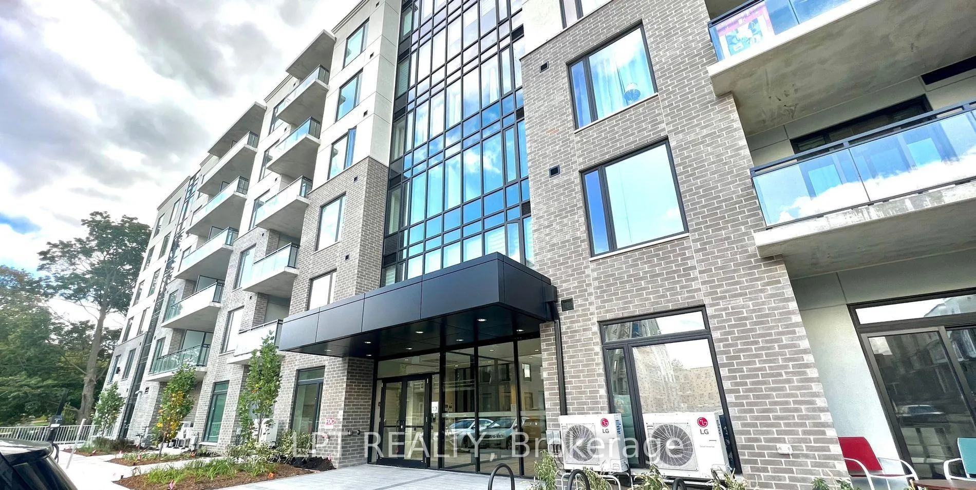 Photo 1 of Unit 415, 103 Roger Street, Waterloo, Uptown Waterloo/North Ward — HOMEH