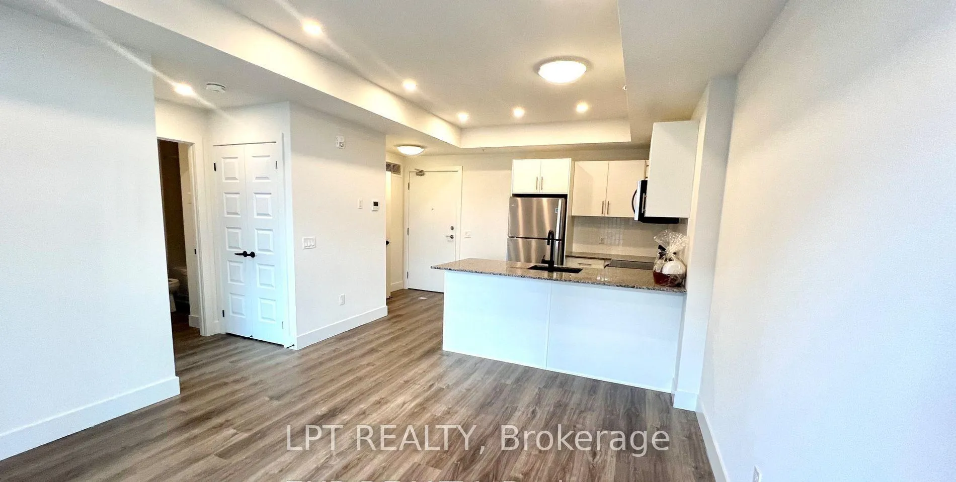 Photo 7 of Unit 415, 103 Roger Street, Waterloo, Uptown Waterloo/North Ward — HOMEH