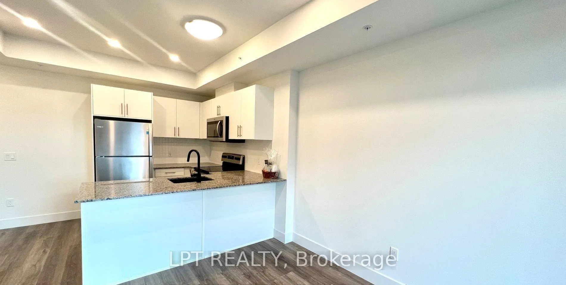 Photo 8 of Unit 415, 103 Roger Street, Waterloo, Uptown Waterloo/North Ward — HOMEH