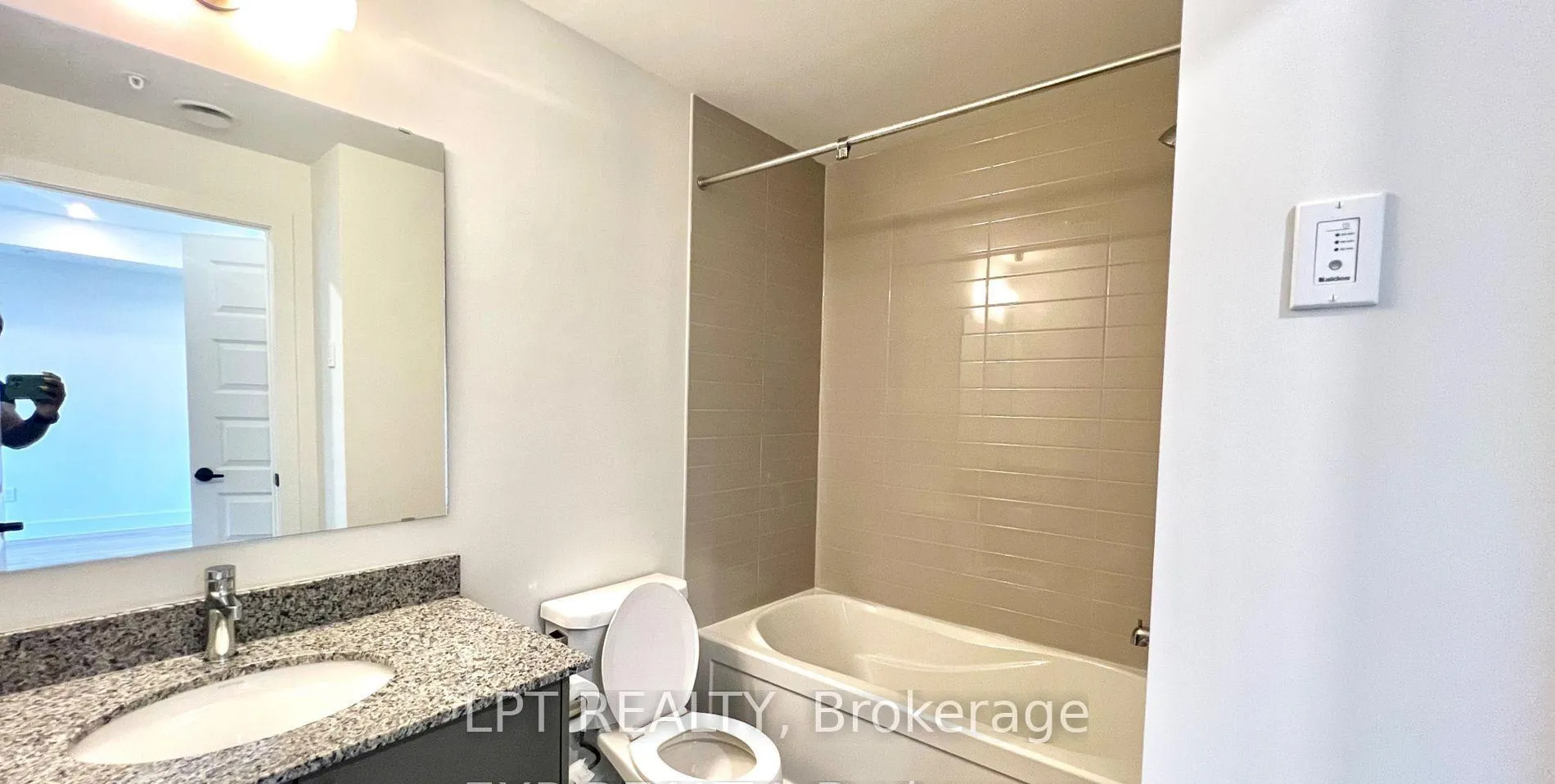Photo 18 of Unit 415, 103 Roger Street, Waterloo, Uptown Waterloo/North Ward — HOMEH