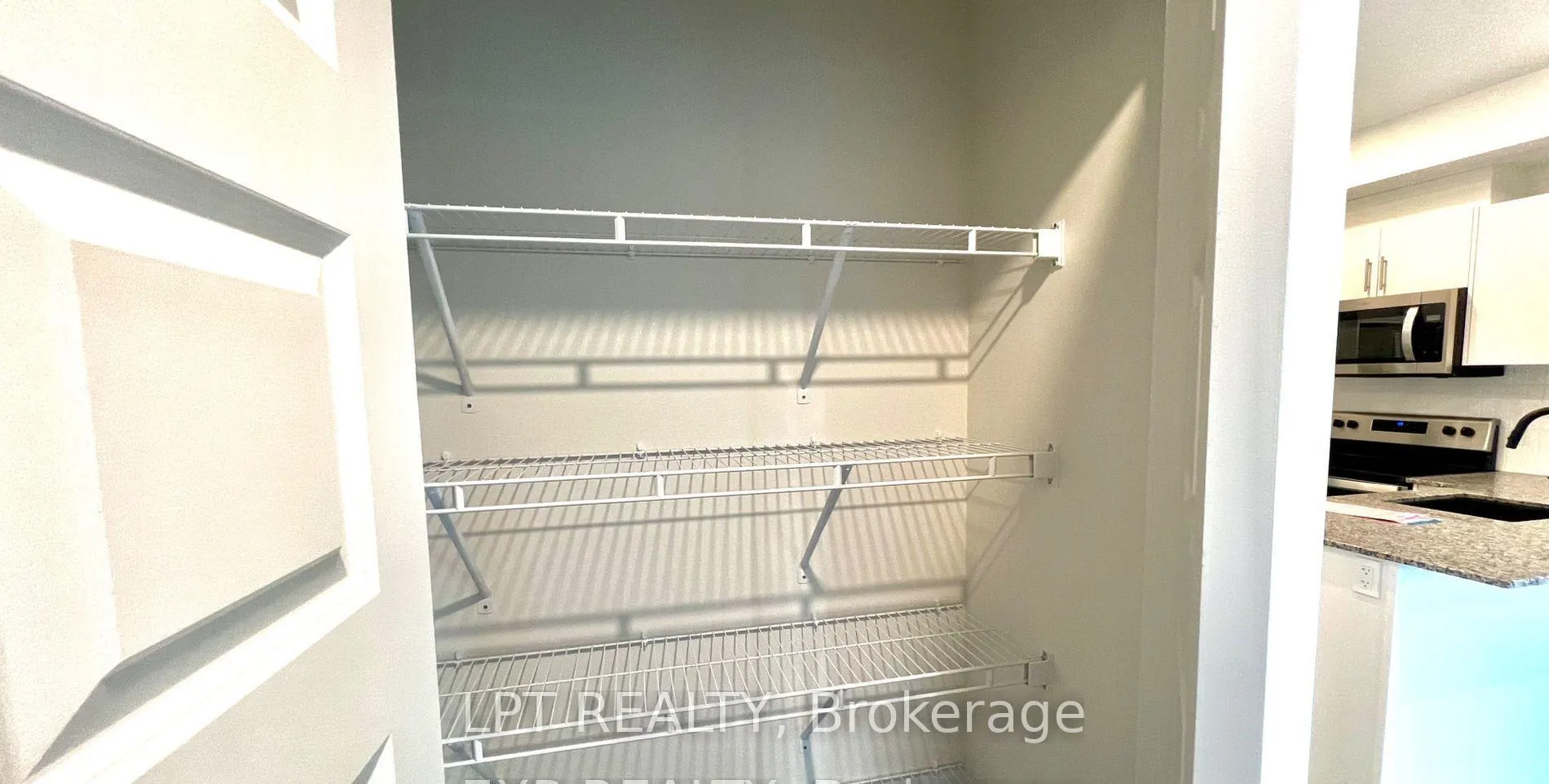 Photo 19 of Unit 415, 103 Roger Street, Waterloo, Uptown Waterloo/North Ward — HOMEH