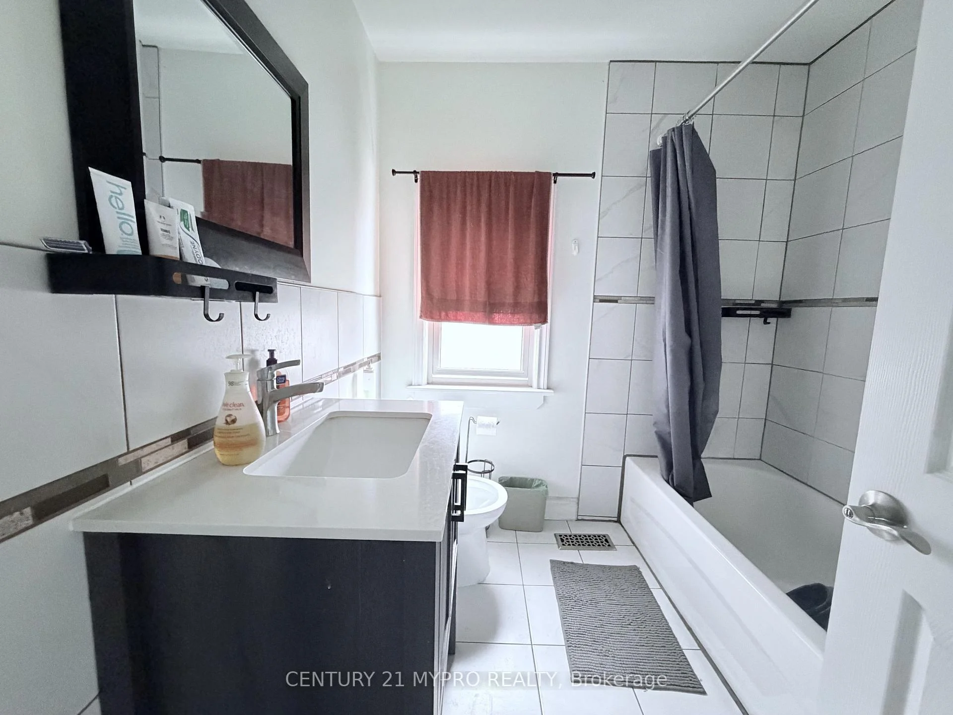 Photo 11 of 801 Upper Wellington Street, Hamilton, Hill Park — HOMEH