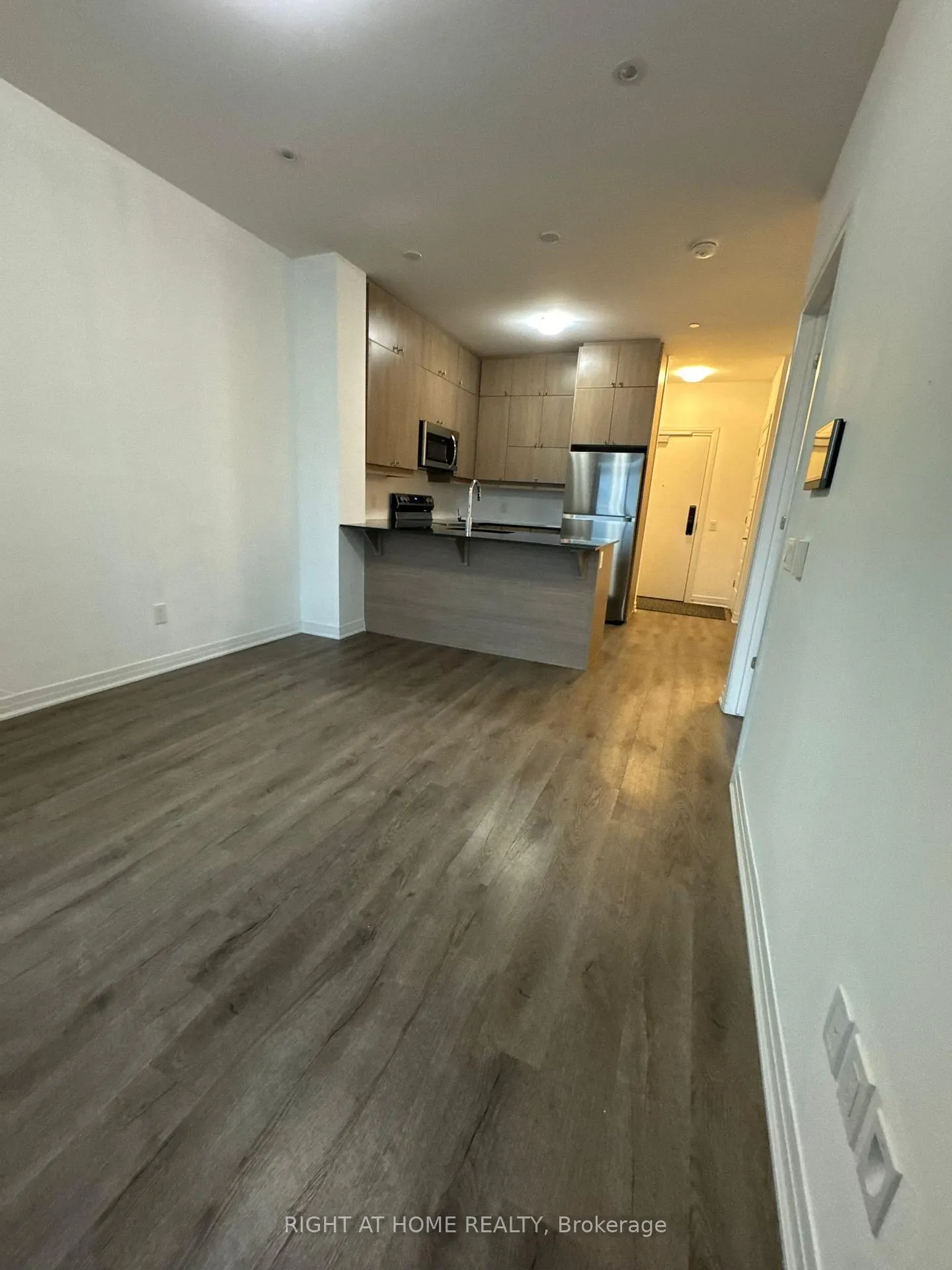 Photo 8 of Unit 317, 470 Gordon Krantz Avenue, Milton, Walker — HOMEH