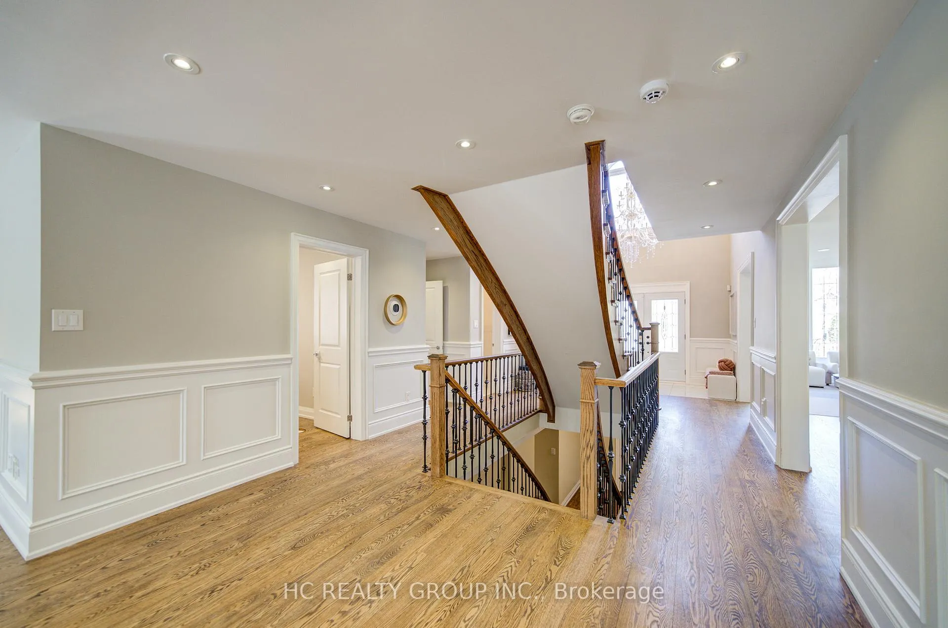 Photo 13 of 461 Worth Boulevard, Vaughan, Beverley Glen — HOMEH