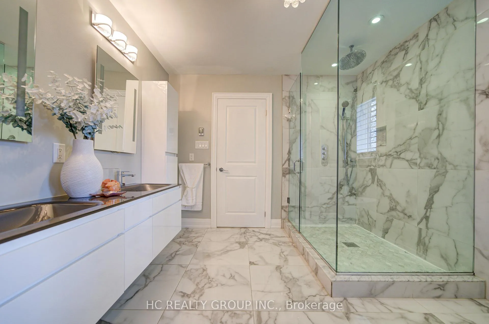 Photo 31 of 461 Worth Boulevard, Vaughan, Beverley Glen — HOMEH