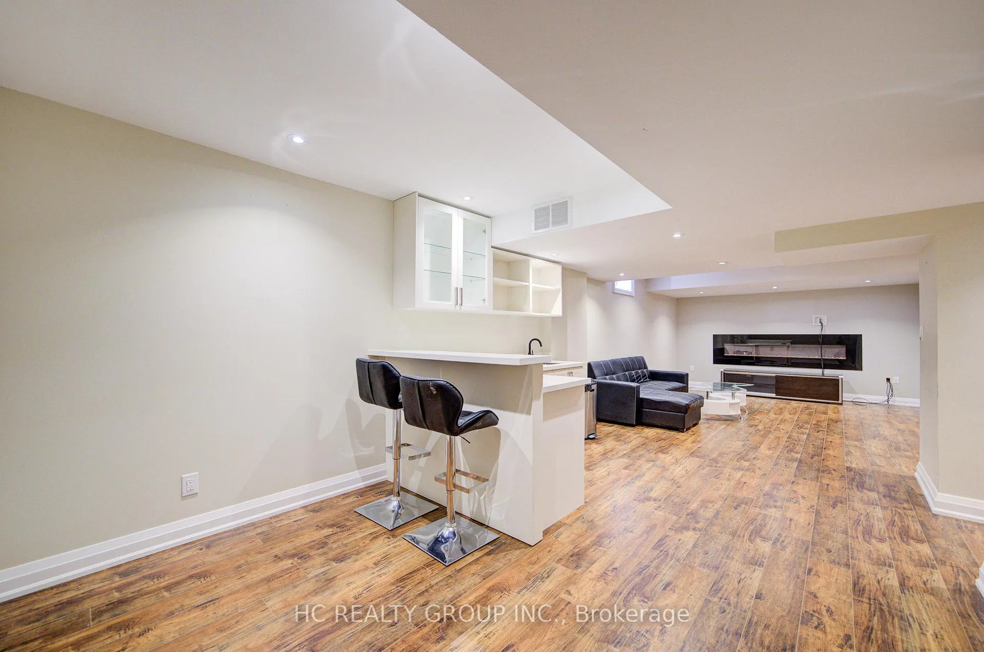 Photo 41 of 461 Worth Boulevard, Vaughan, Beverley Glen — HOMEH