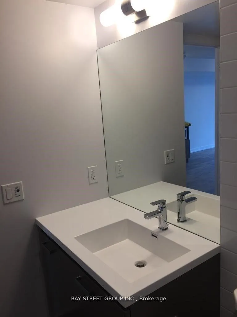 Photo 4 of Unit 3002, 125 Redpath Avenue, Toronto, Mount Pleasant West — HOMEH