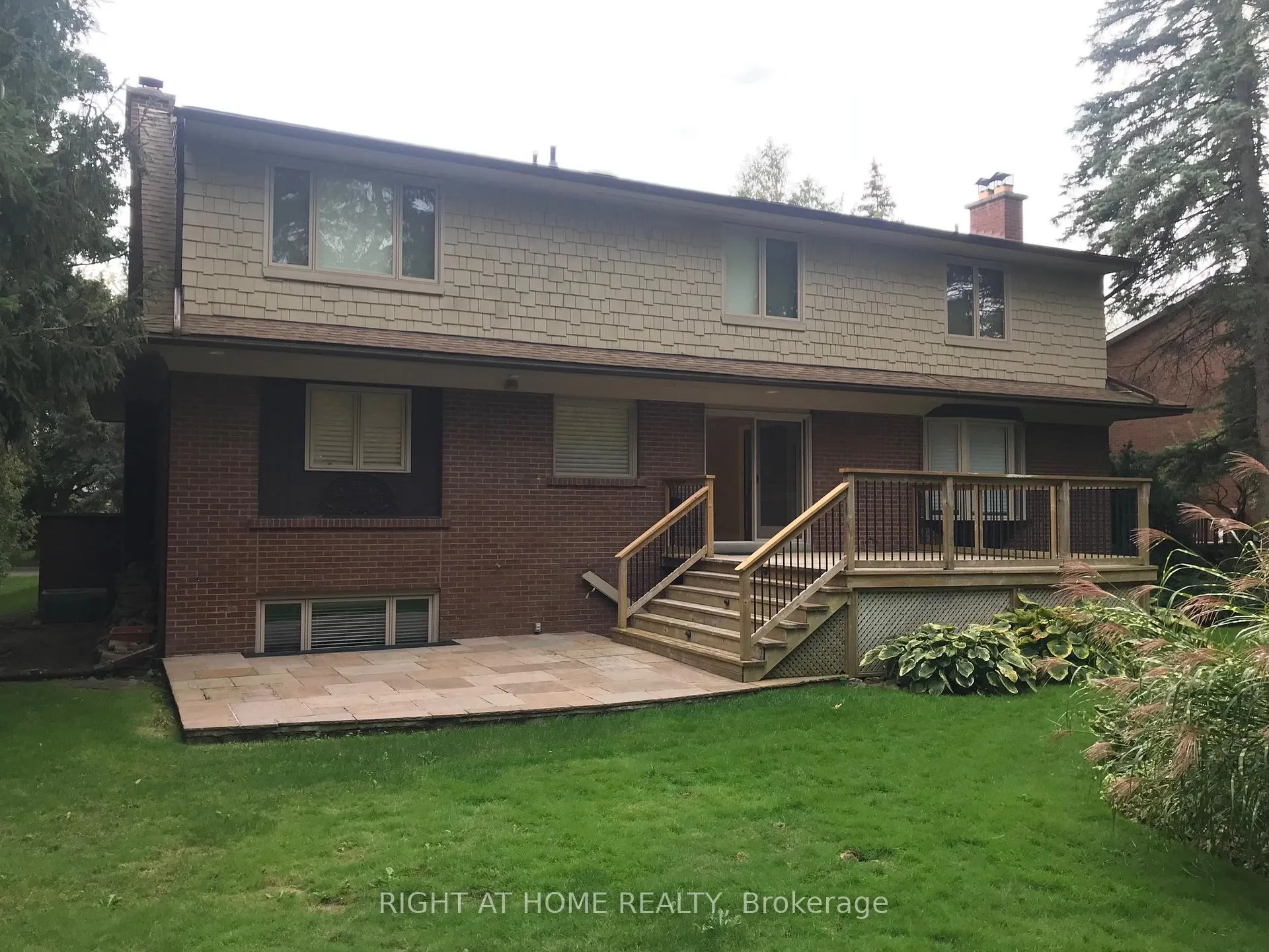 Photo 17 of 24 Vintage Lane, Markham, Thornhill — HOMEH