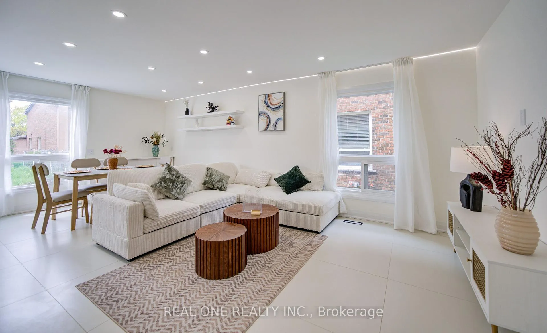 Photo 6 of 100 Kenley Crescent, Markham, Milliken Mills East — HOMEH