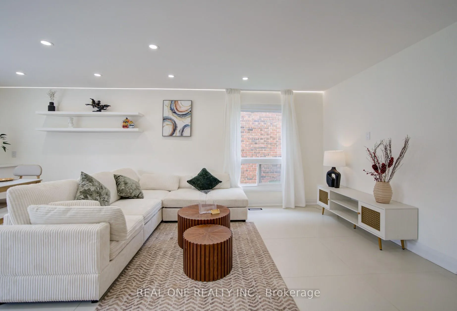 Photo 7 of 100 Kenley Crescent, Markham, Milliken Mills East — HOMEH