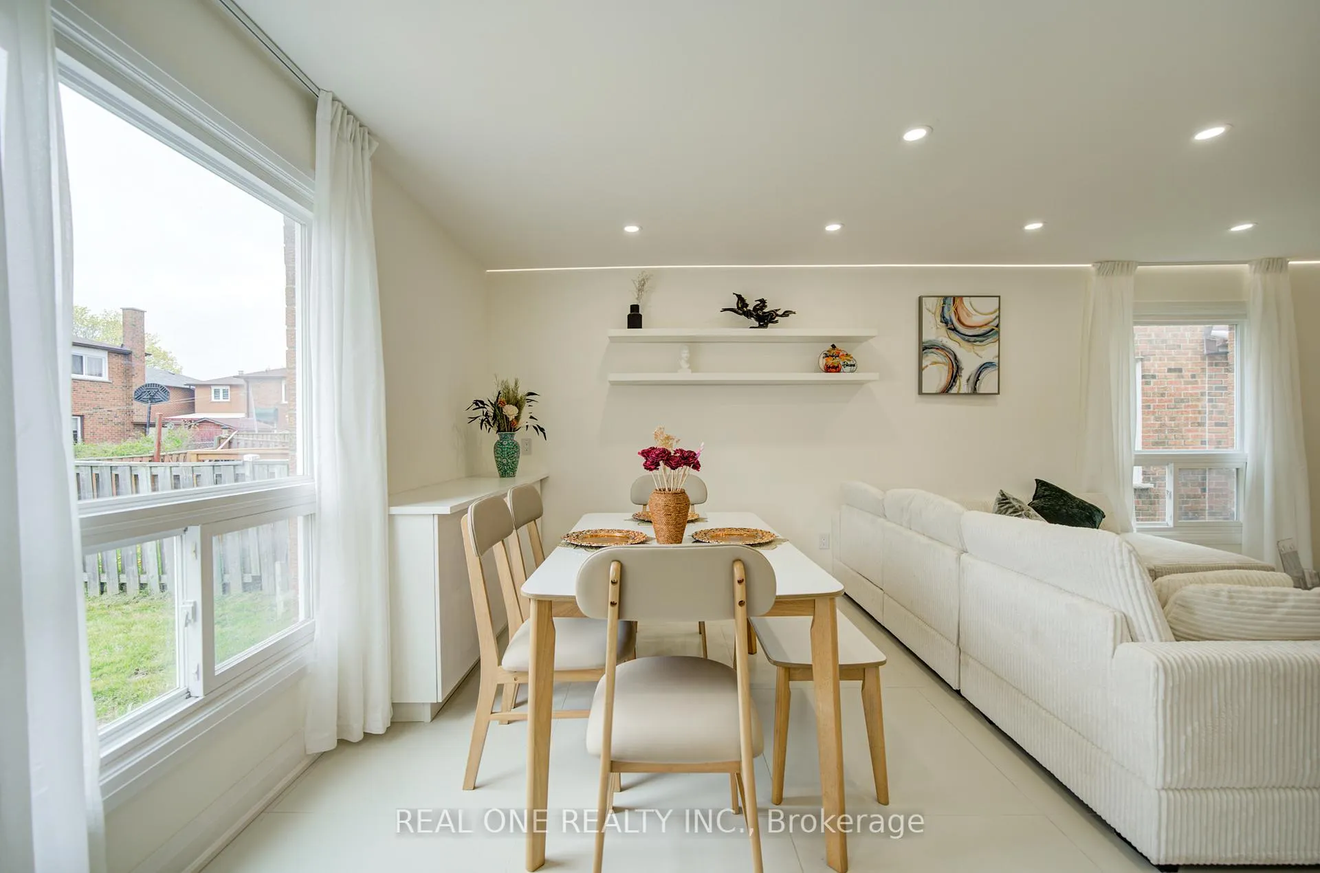 Photo 8 of 100 Kenley Crescent, Markham, Milliken Mills East — HOMEH