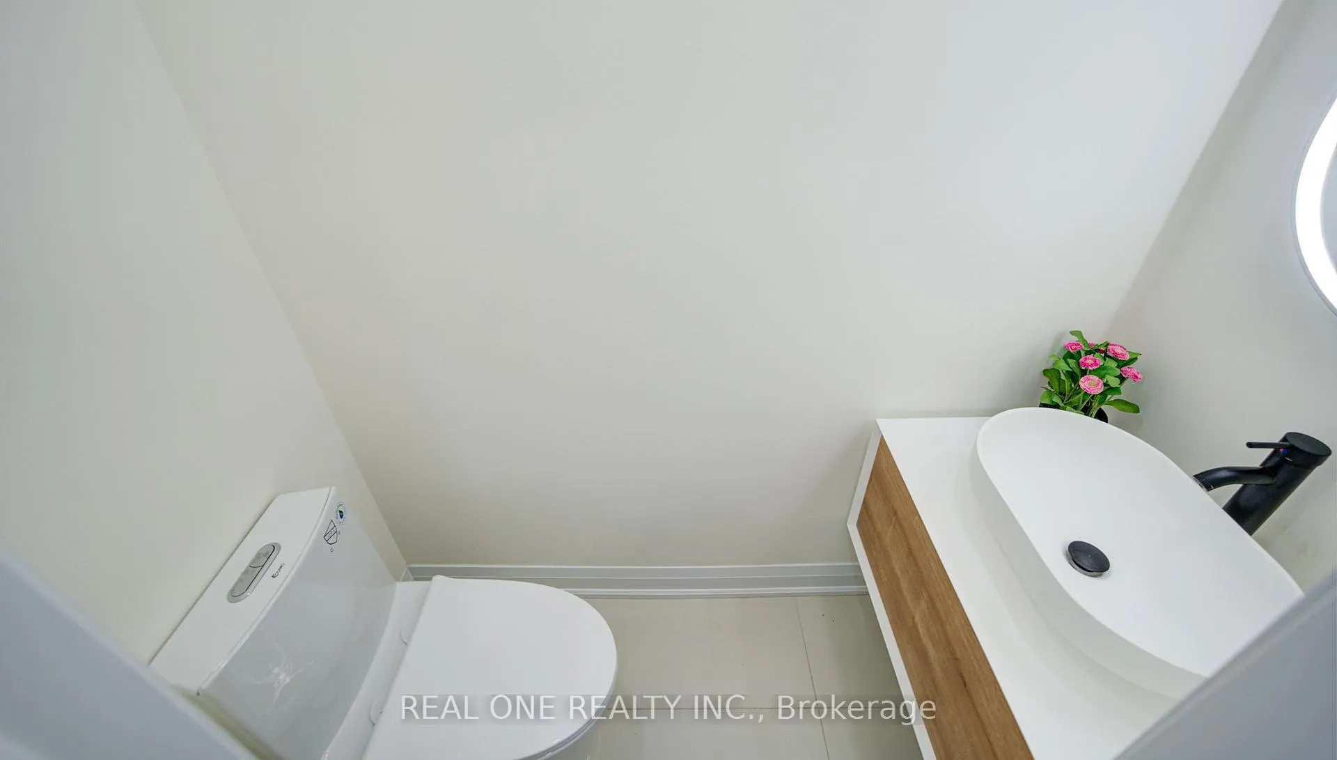 Photo 12 of 100 Kenley Crescent, Markham, Milliken Mills East — HOMEH
