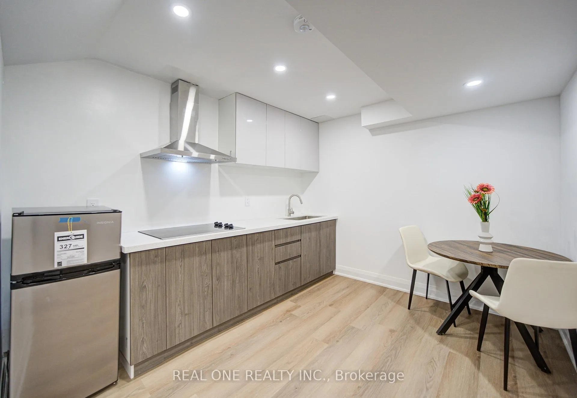 Photo 25 of 100 Kenley Crescent, Markham, Milliken Mills East — HOMEH
