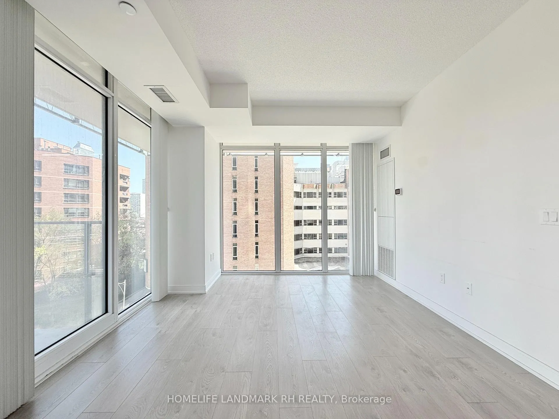 Photo 2 of Unit 608, 50 Wellesley Street E, Toronto, Church-Yonge Corridor — HOMEH
