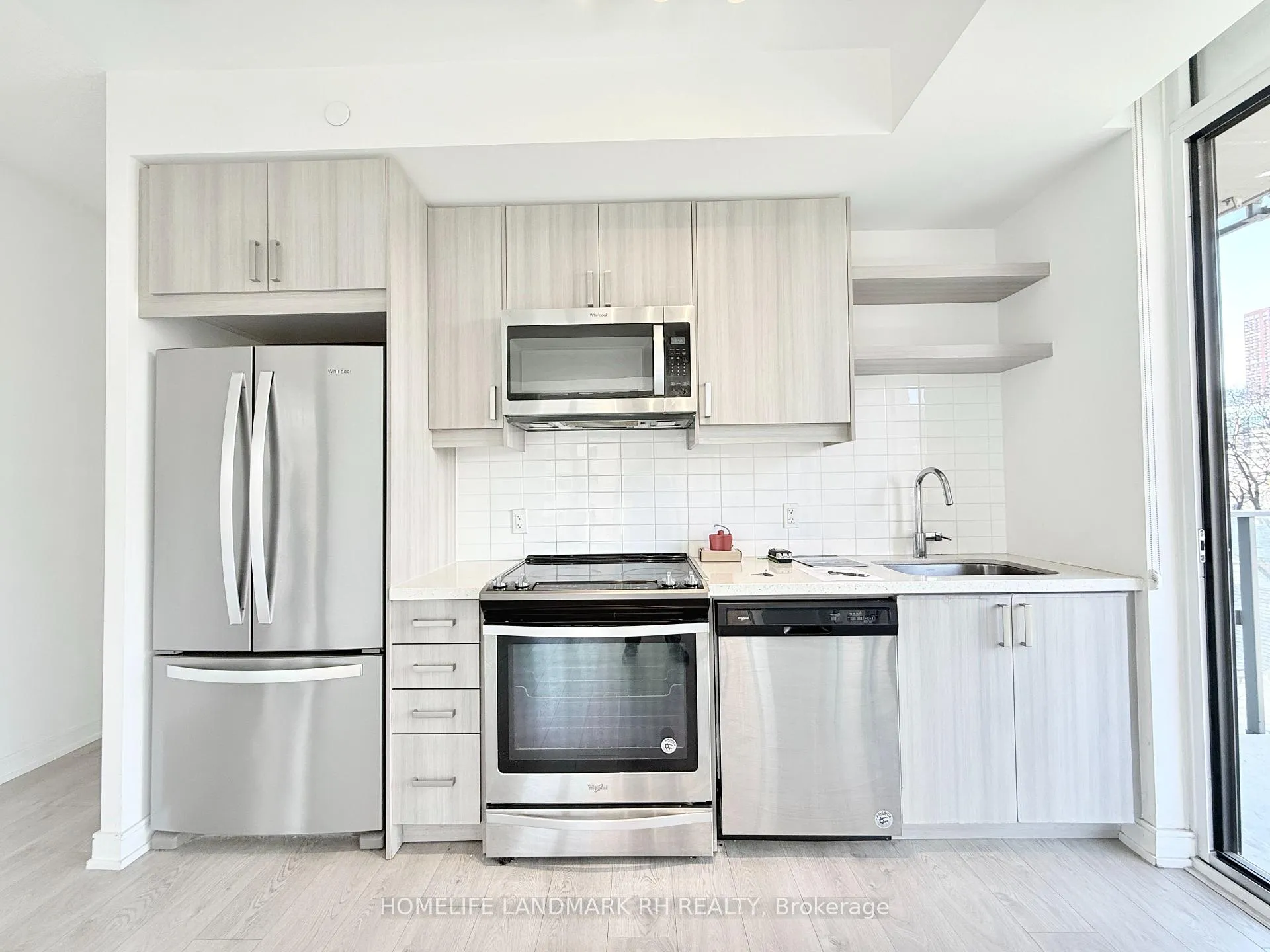 Photo 4 of Unit 608, 50 Wellesley Street E, Toronto, Church-Yonge Corridor — HOMEH