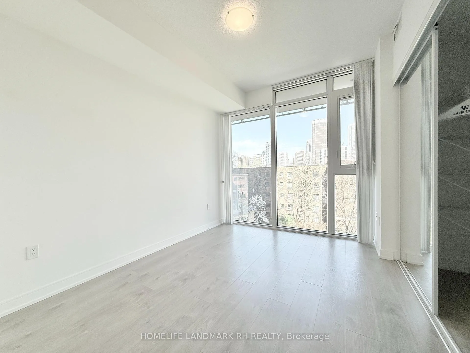 Photo 6 of Unit 608, 50 Wellesley Street E, Toronto, Church-Yonge Corridor — HOMEH
