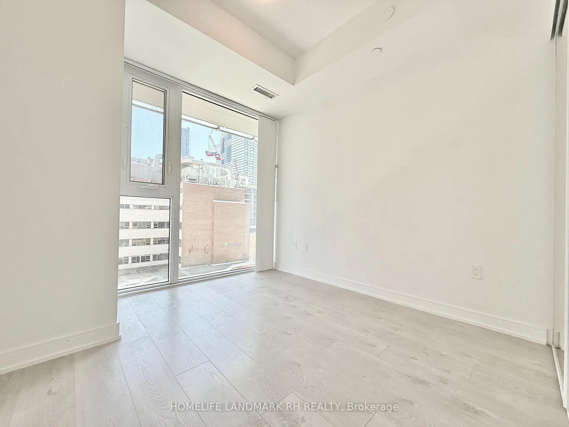 Photo 8 of Unit 608, 50 Wellesley Street E, Toronto, Church-Yonge Corridor — HOMEH