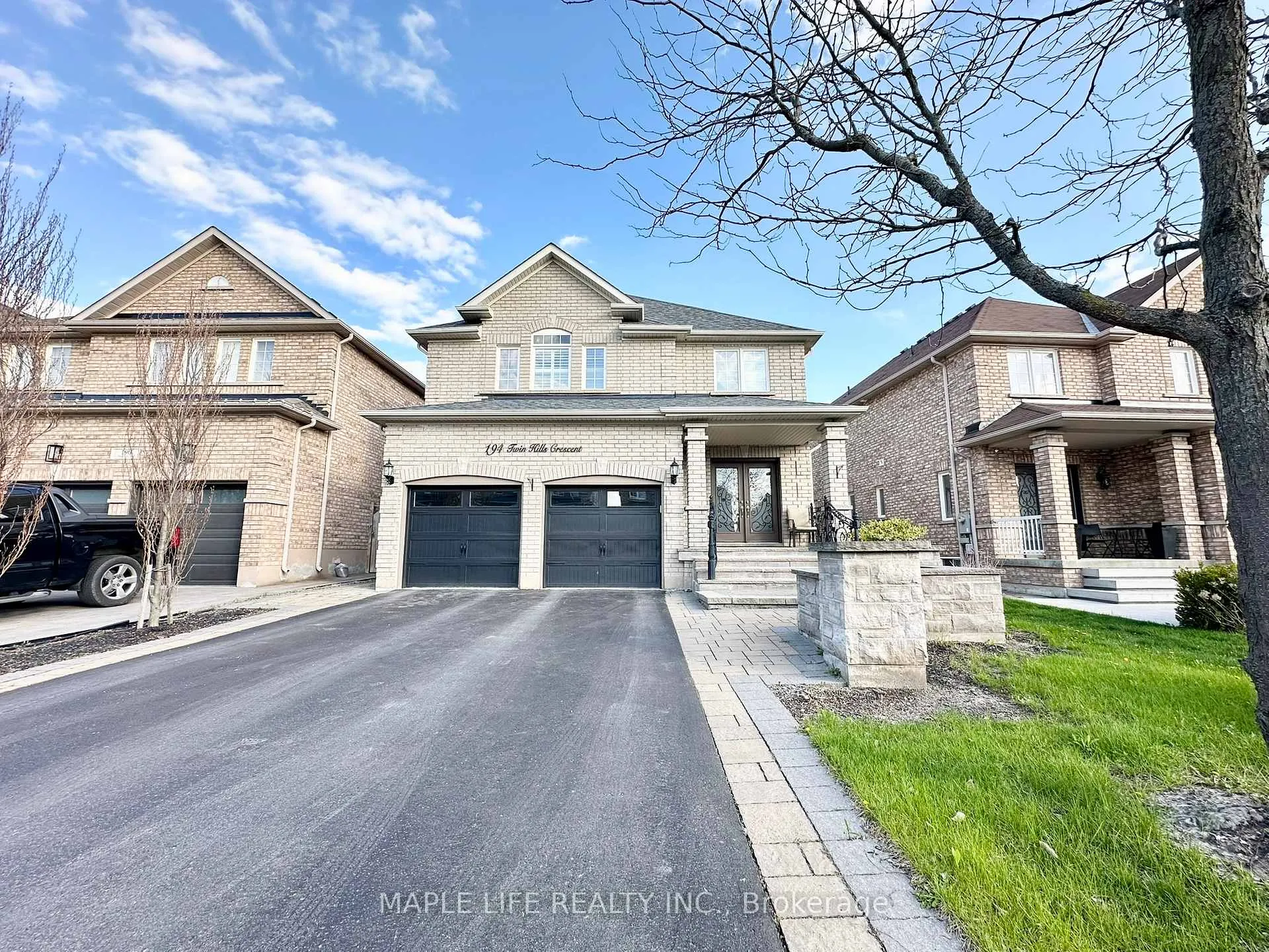 Photo 1 of 194 Twin Hills Crescent, Vaughan, Vellore Village — HOMEH