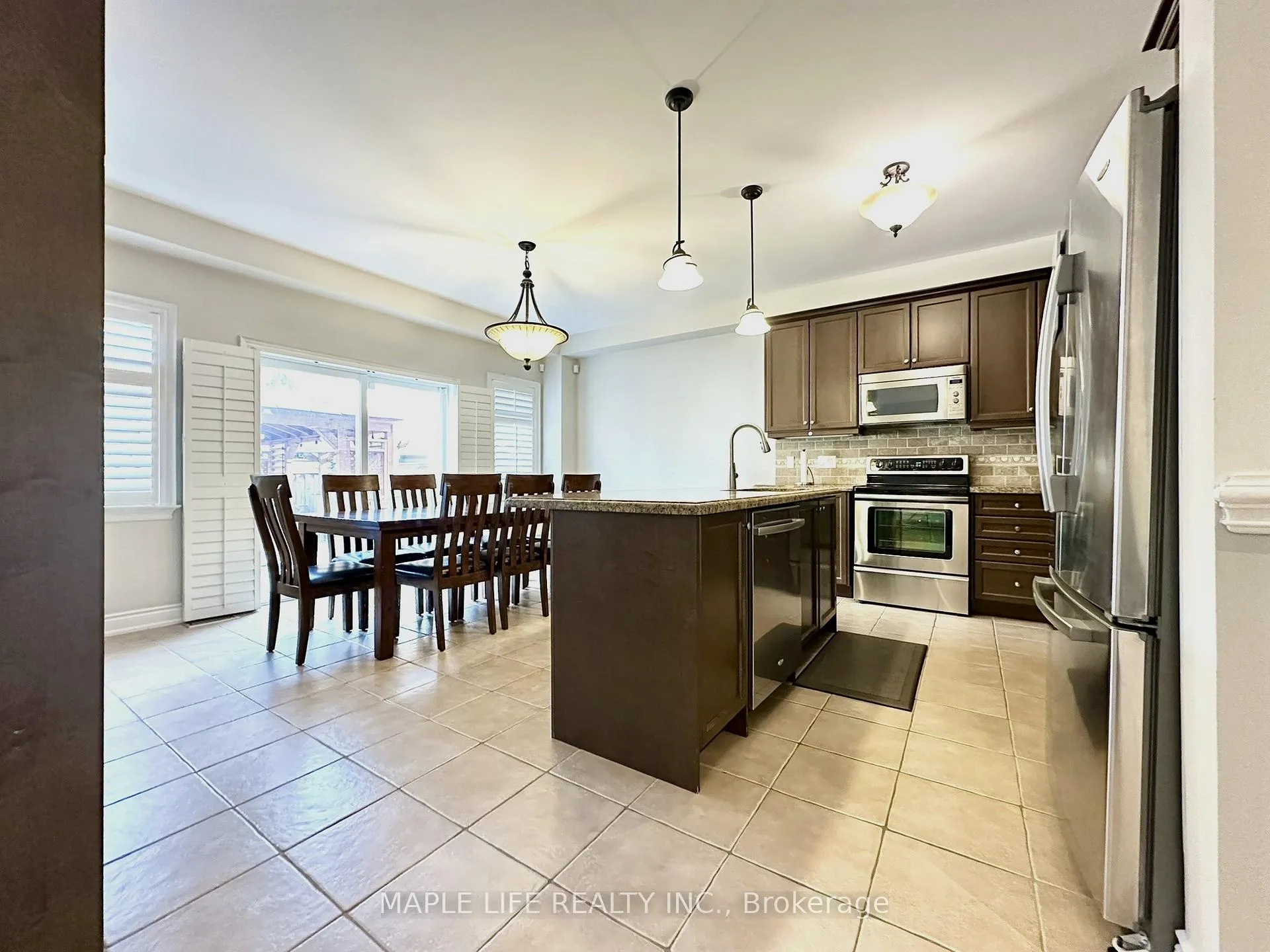 Photo 14 of 194 Twin Hills Crescent, Vaughan, Vellore Village — HOMEH
