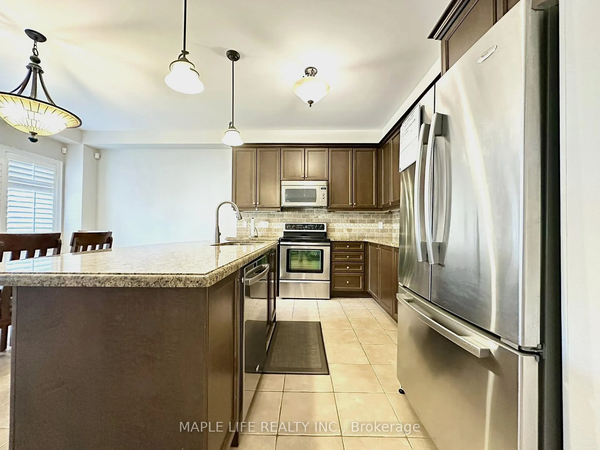 Photo 15 of 194 Twin Hills Crescent, Vaughan, Vellore Village — HOMEH