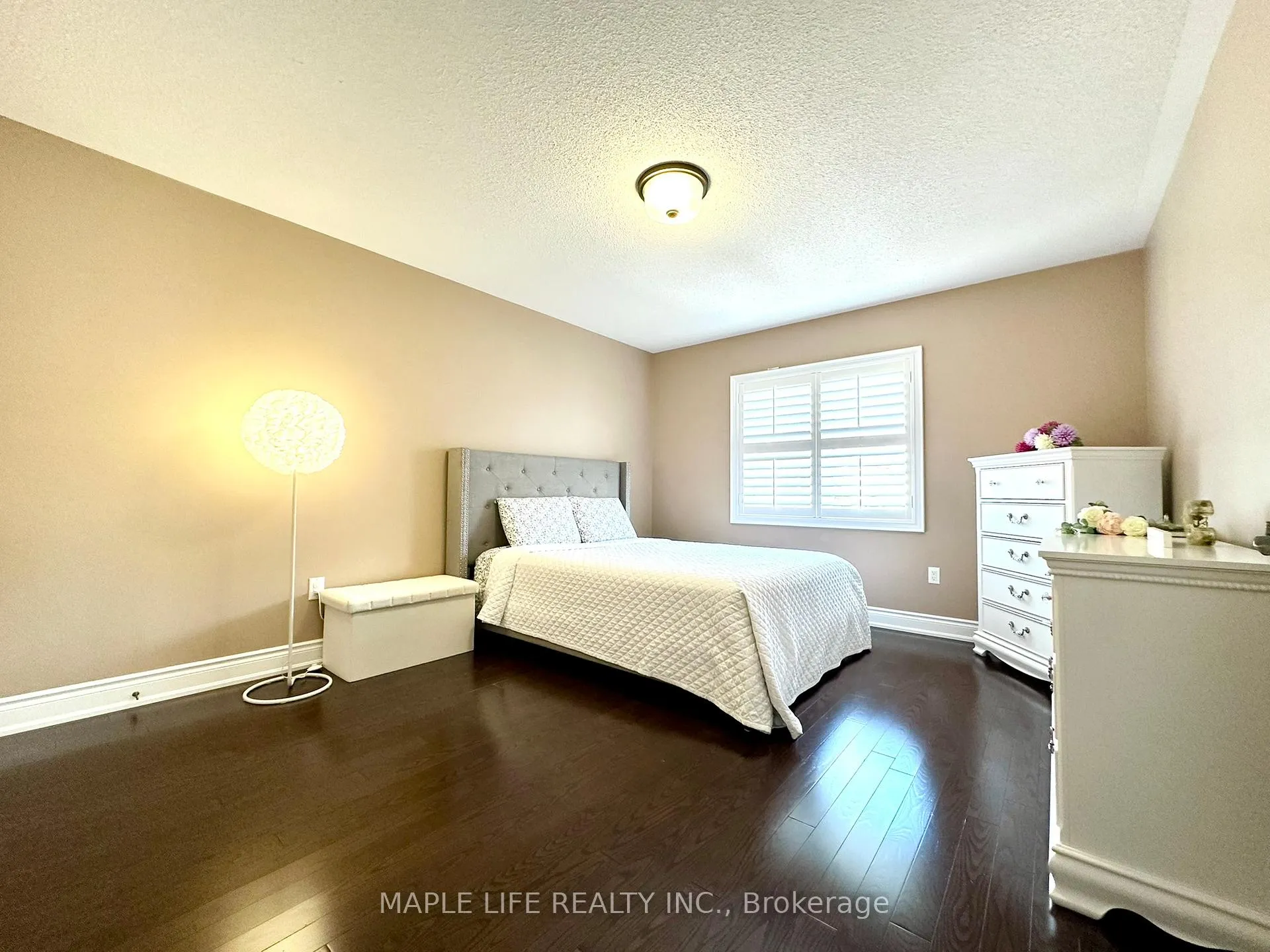 Photo 22 of 194 Twin Hills Crescent, Vaughan, Vellore Village — HOMEH