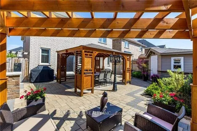 Photo 42 of 194 Twin Hills Crescent, Vaughan, Vellore Village — HOMEH