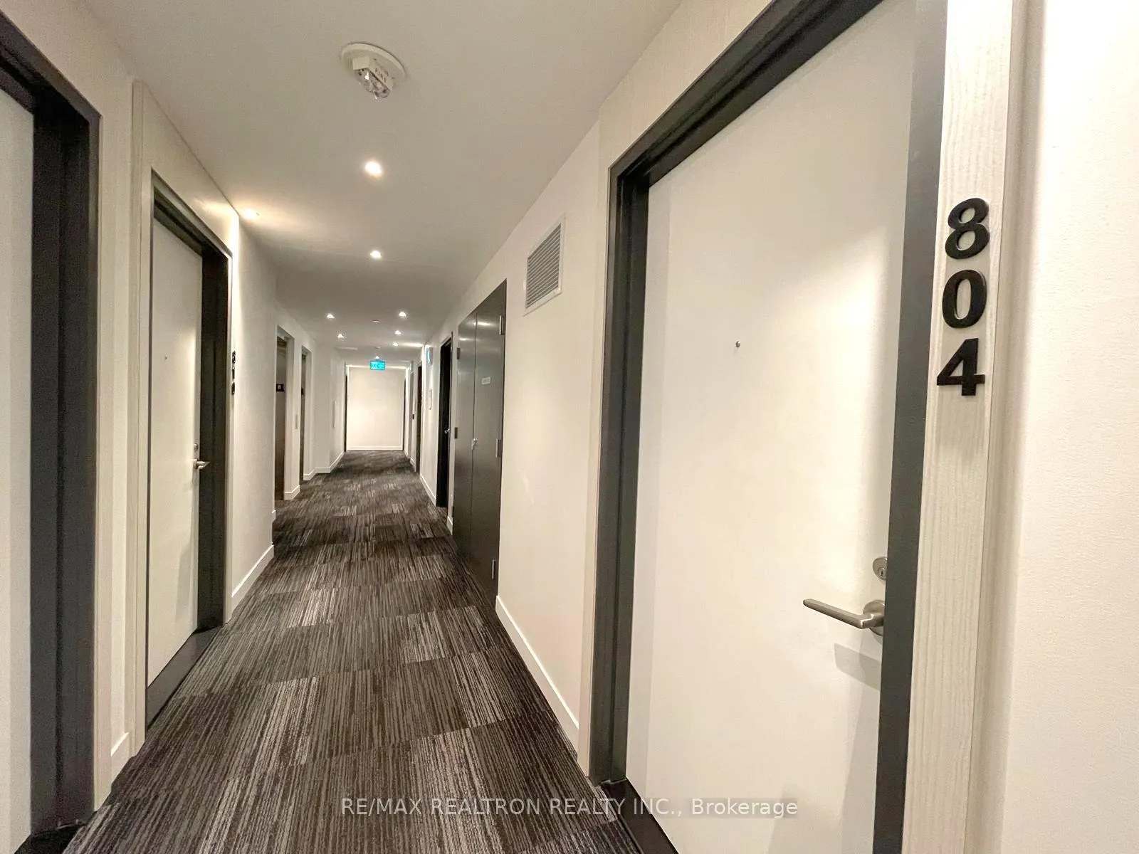 Photo 14 of Unit 804, 185 Alberta Avenue, Toronto, Oakwood Village — HOMEH