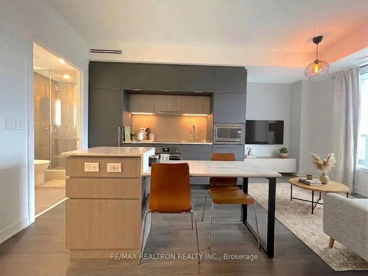 Photo 25 of Unit 804, 185 Alberta Avenue, Toronto, Oakwood Village — HOMEH