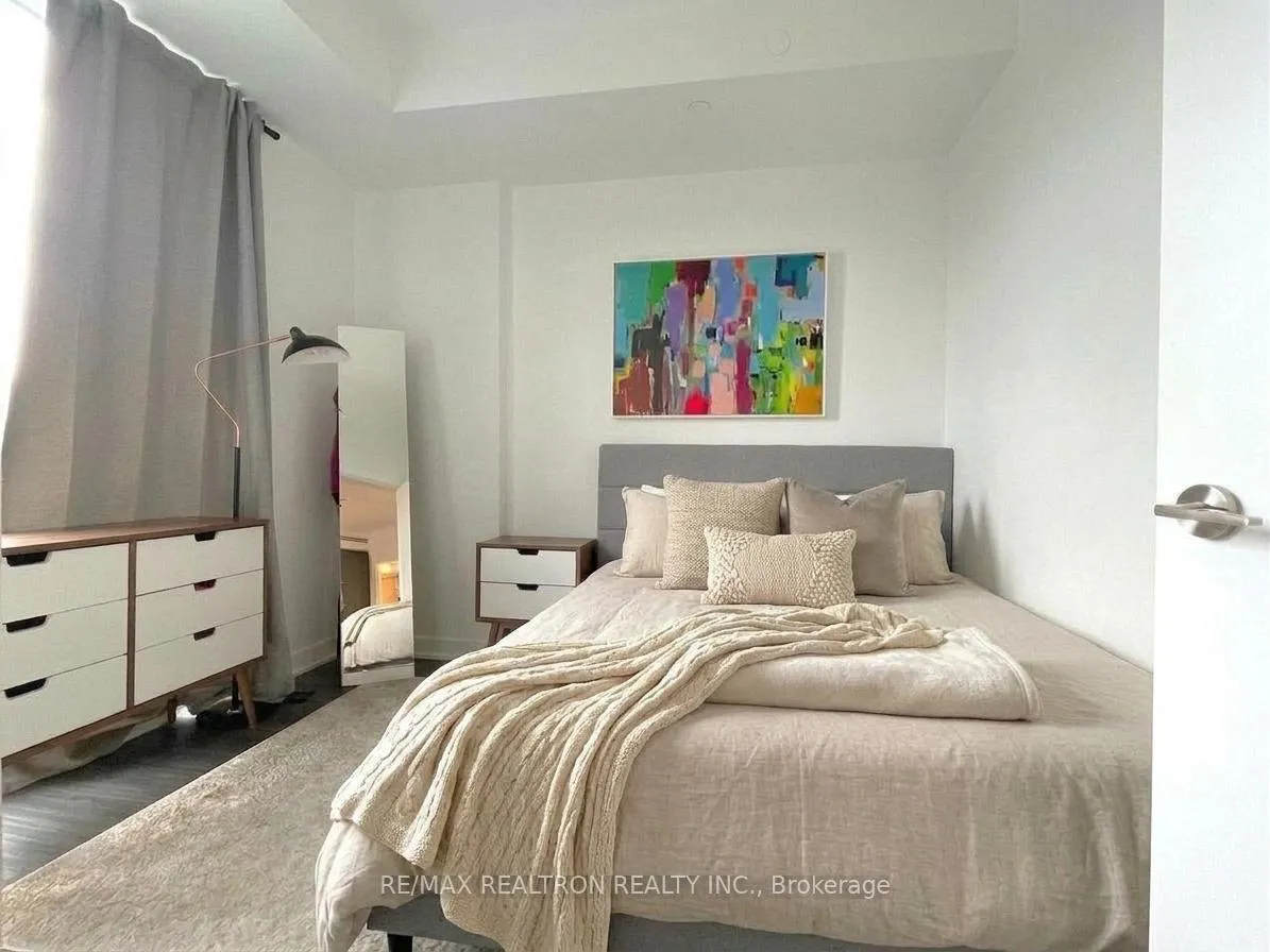 Photo 27 of Unit 804, 185 Alberta Avenue, Toronto, Oakwood Village — HOMEH