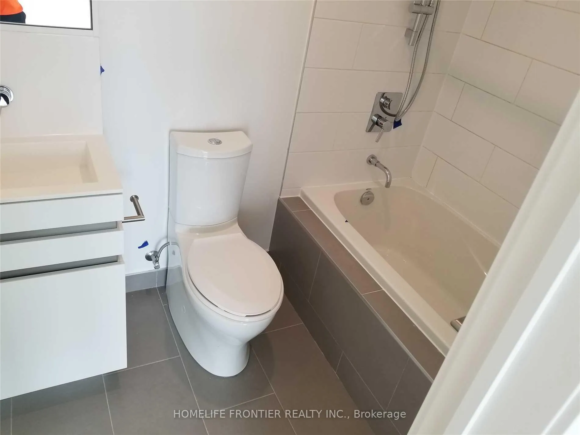 Photo 6 of Unit 3408, 197 Yonge Street, Toronto, Church-Yonge Corridor — HOMEH
