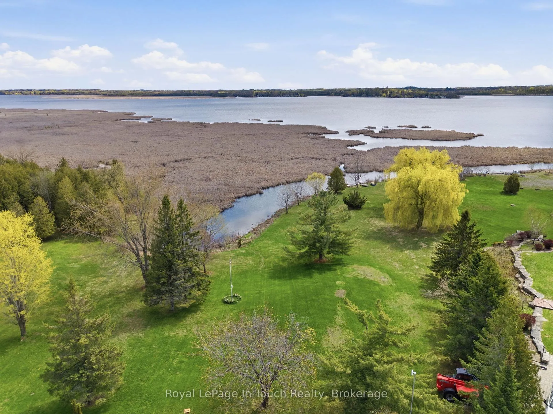 Photo 3 of 23 Wispi Shore Road, Kawartha Lakes, Lindsay — HOMEH
