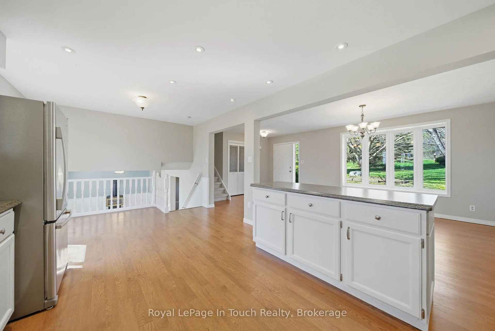 Photo 7 of 23 Wispi Shore Road, Kawartha Lakes, Lindsay — HOMEH