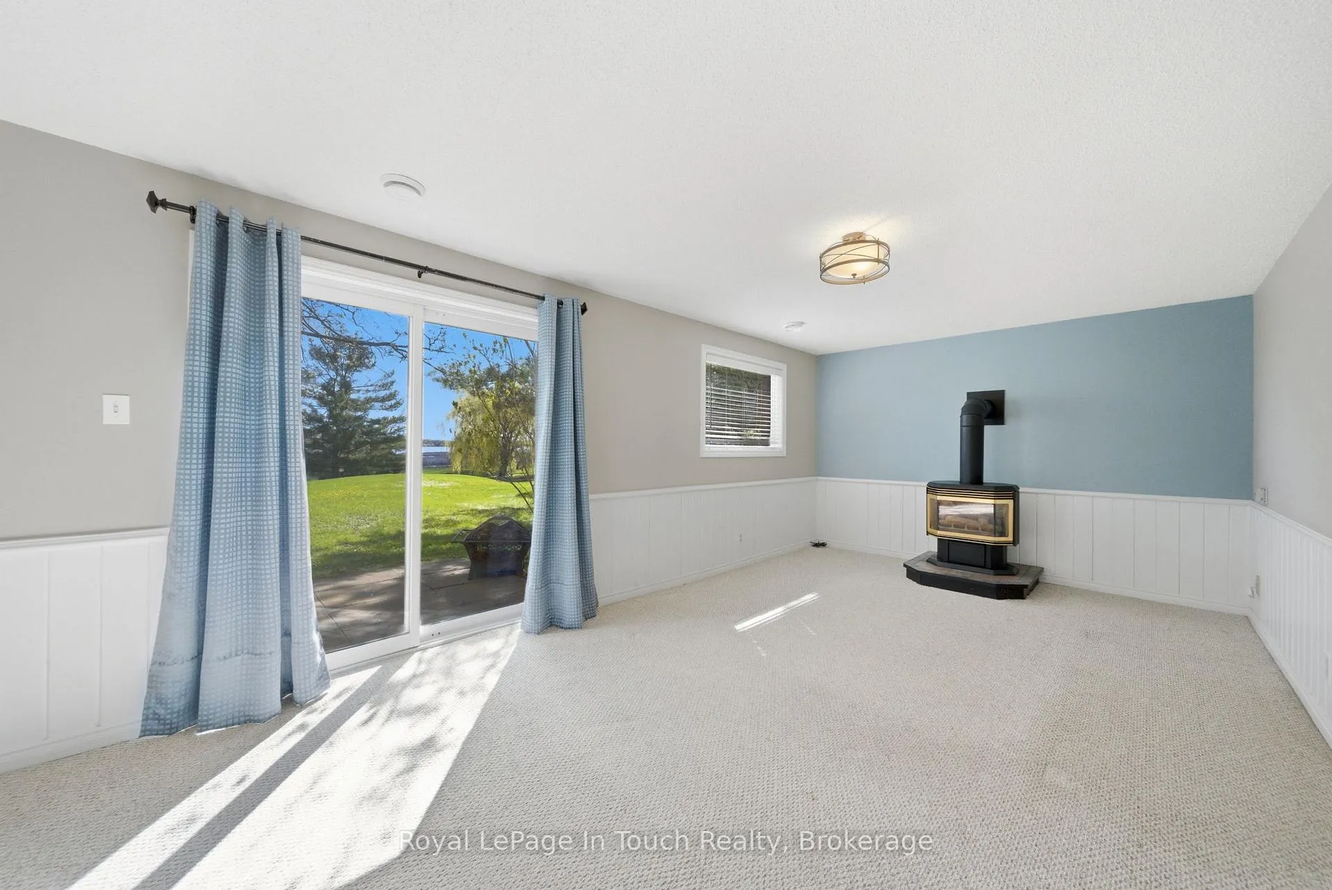 Photo 10 of 23 Wispi Shore Road, Kawartha Lakes, Lindsay — HOMEH