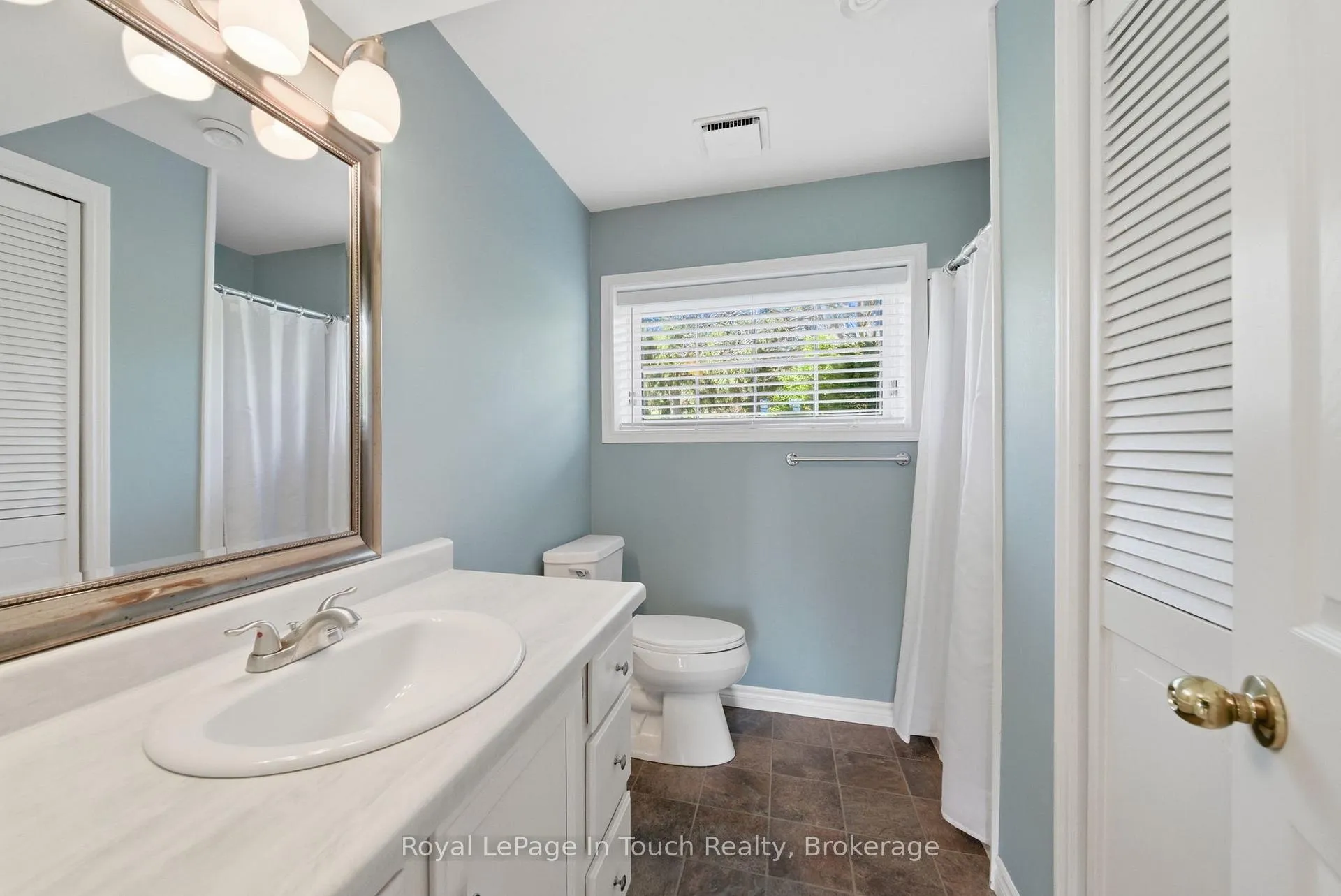 Photo 13 of 23 Wispi Shore Road, Kawartha Lakes, Lindsay — HOMEH