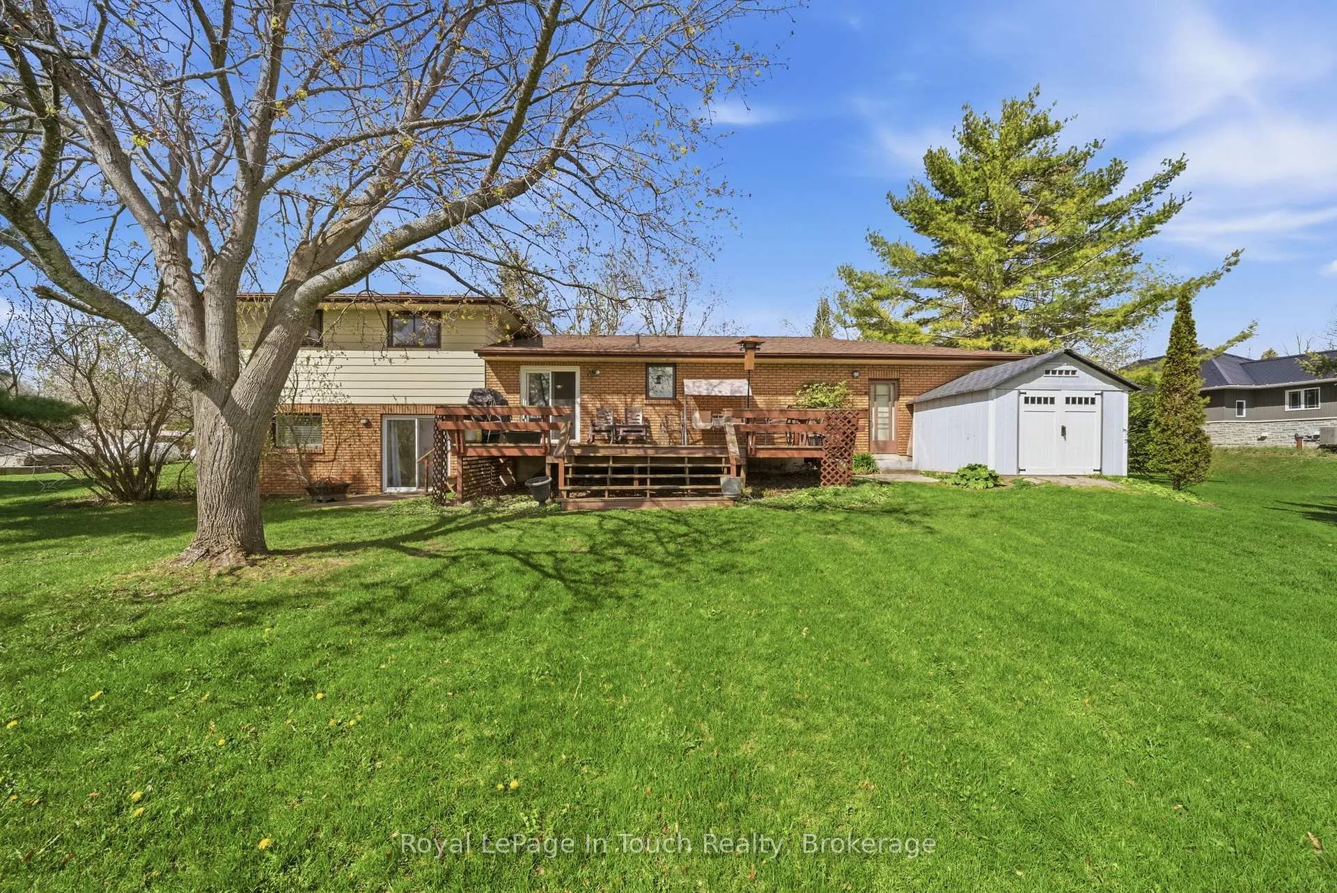 Photo 24 of 23 Wispi Shore Road, Kawartha Lakes, Lindsay — HOMEH