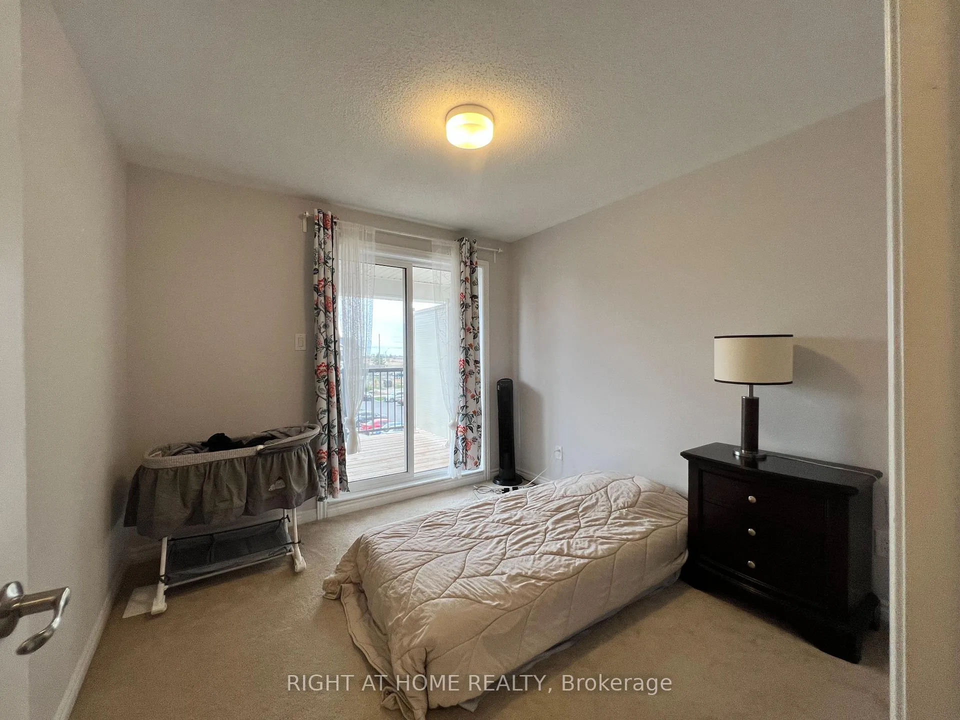 Photo 15 of 905 Nautilus Private, Ottawa, Kanata - Emerald Meadows/Trailwest — HOMEH