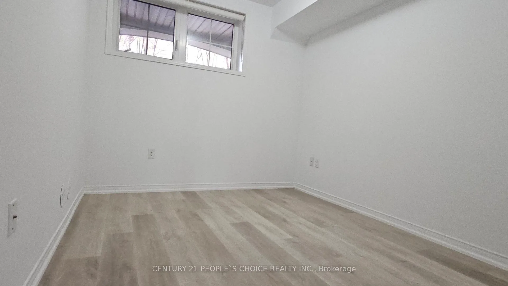 Photo 13 of Unit #5, 2500 Post Road, Oakville, River Oaks — HOMEH